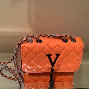 NWOT Shein orange quilted handbag